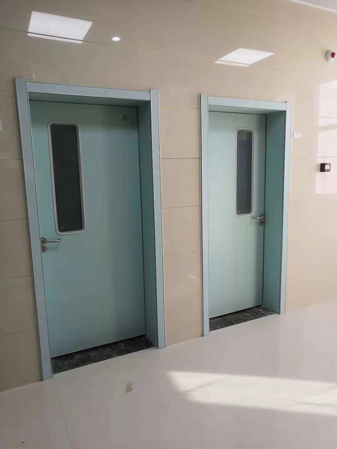 2020醫(yī)院醫(yī)用門(mén)安裝現(xiàn)場(chǎng) 2020醫(yī)院醫(yī)用門(mén)安裝現(xiàn)場(chǎng)